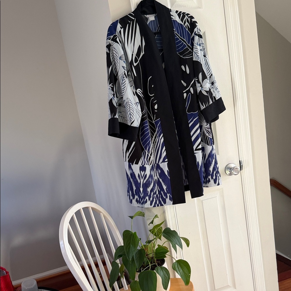 Chico's Black and Blue Printed Open-Front Kimono Jacket